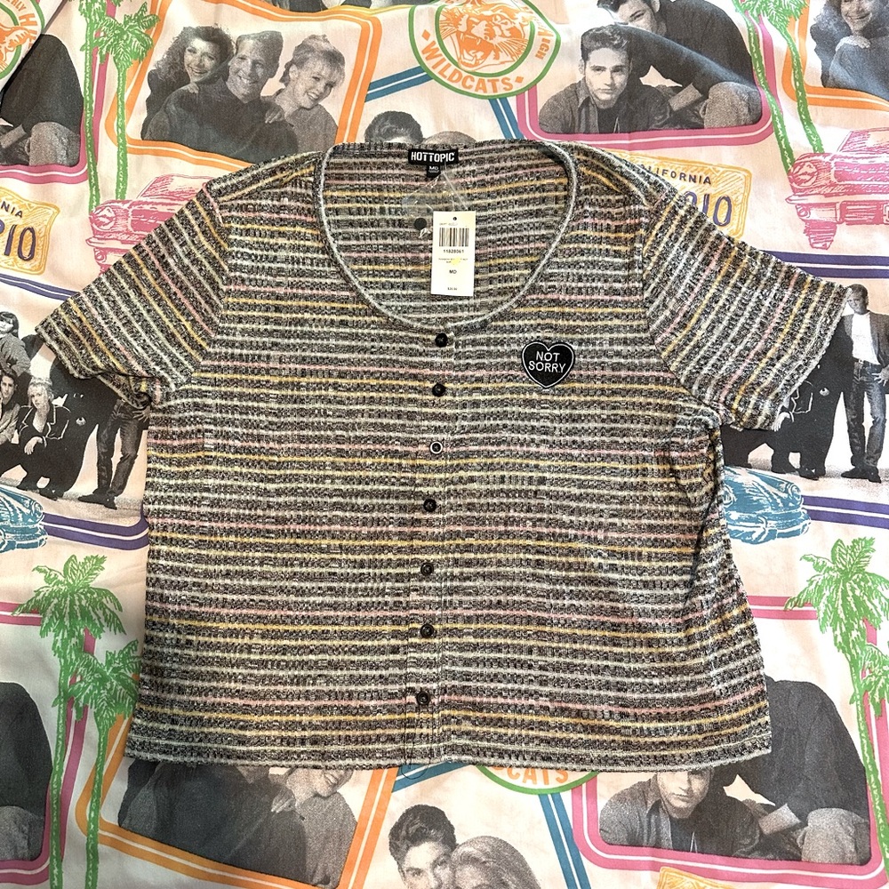 Hot Topic Not Sorry 90s aesthetic NWT button up crop